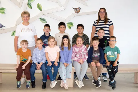 1.B osztály tablóképe